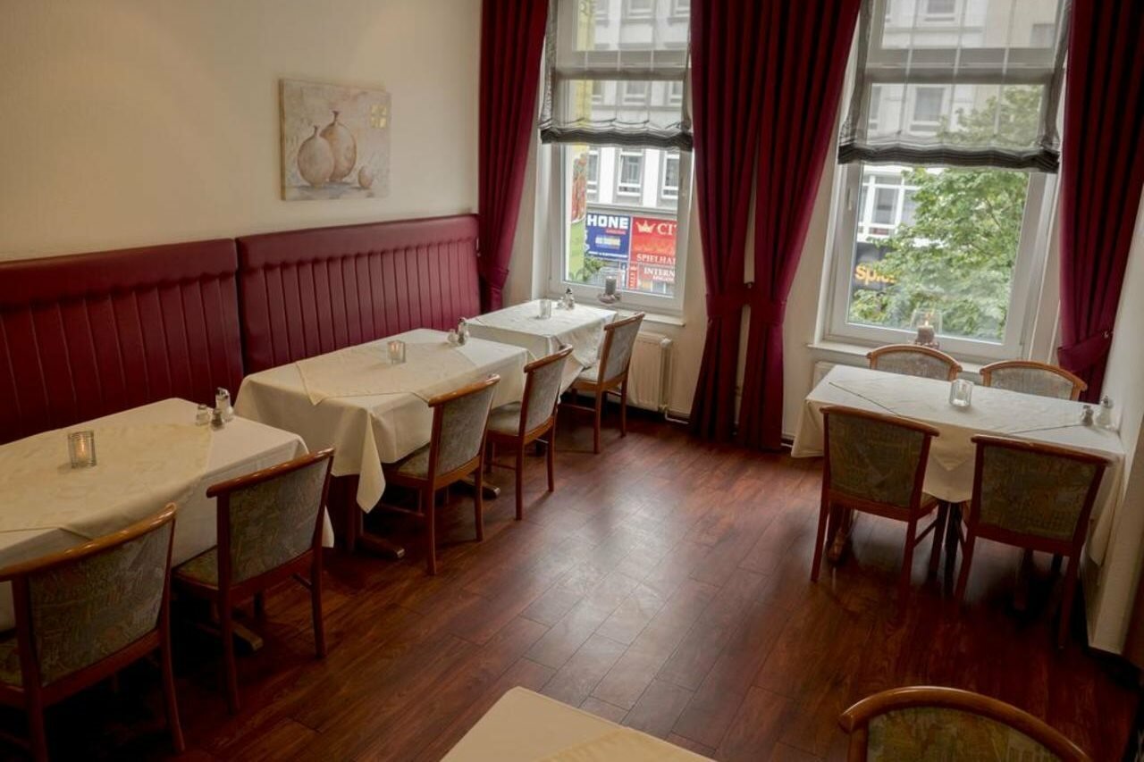 Фото Hotel Lumen am Hauptbahnhof