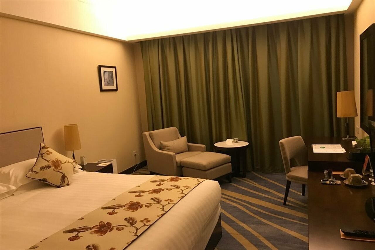 Фото Ruitai Hongqiao Hotel