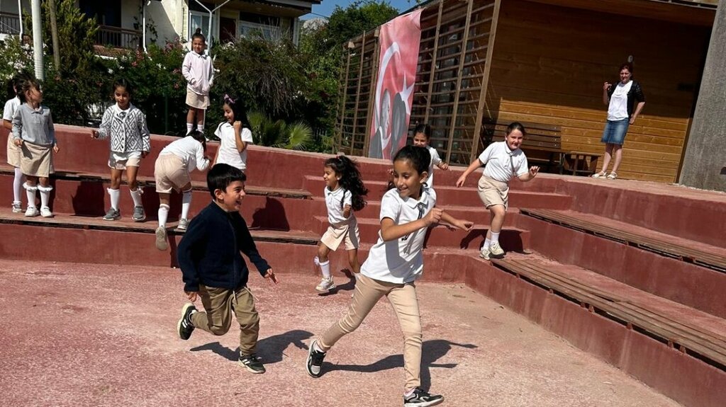 Primary school Balikliova Ilkogretim Okulu, Urla, photo