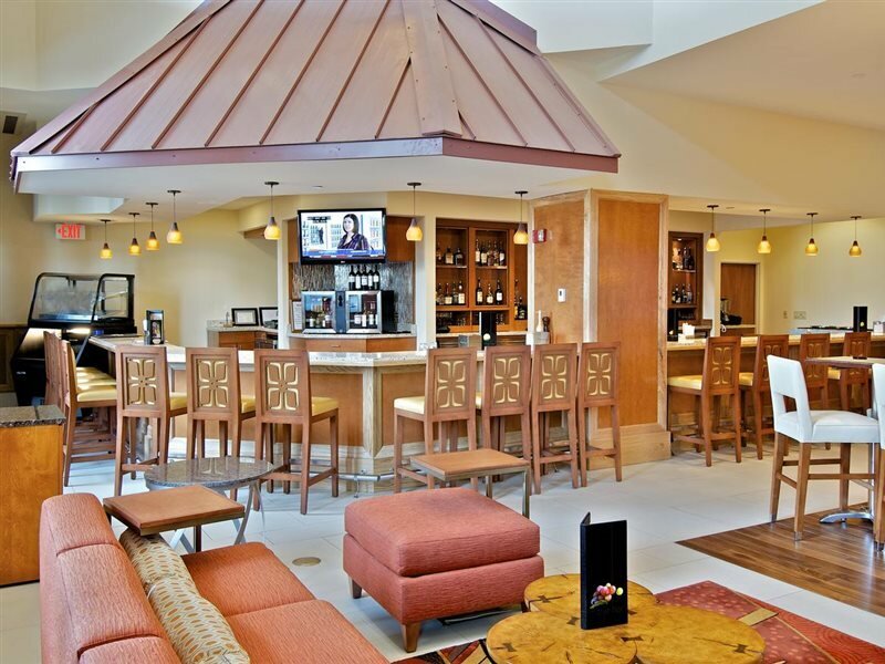 Фото Marriott Anchorage Downtown