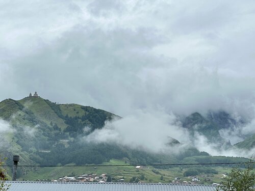 Внешний вид отеля Hotel Graf kazbegi в Степанцминде (Казбеги), фото 3