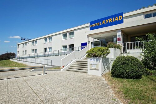 Гостиница Hotel Kyriad Nemours в Фонтенбло