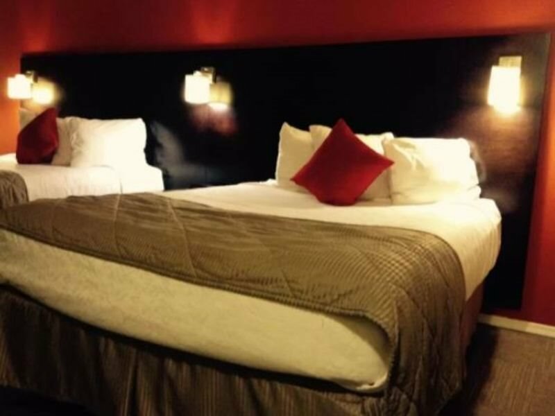 Фото Super 8 by Wyndham West Kelowna BC