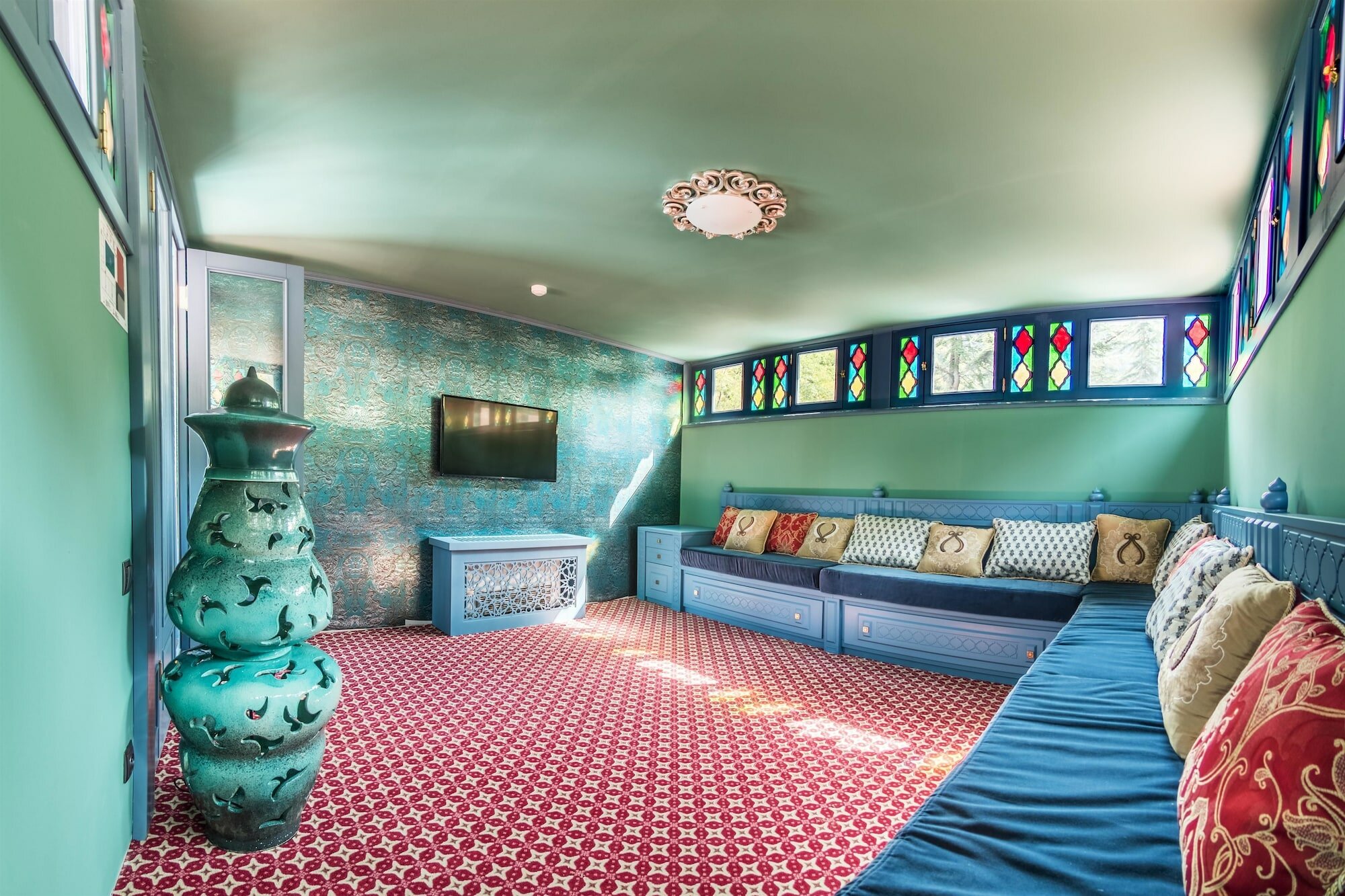 Фото Golden Tulip Borjomi Hotel