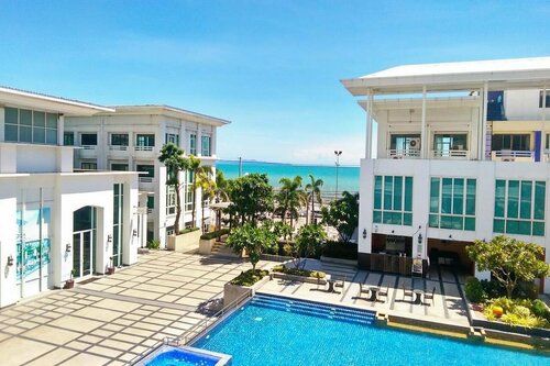 Гостиница D Varee Jomtien Beach в Паттайе