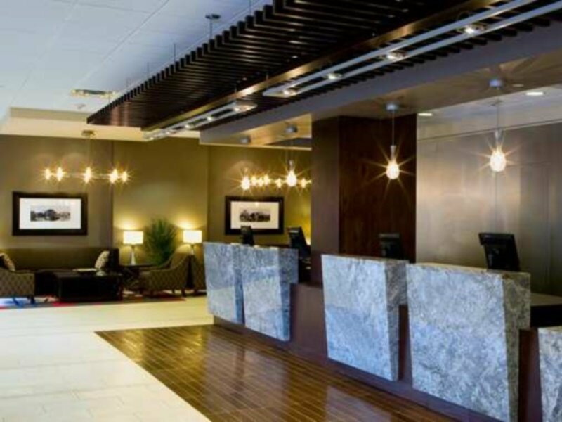 Фото DoubleTree by Hilton Cleveland Downtown - Lakeside