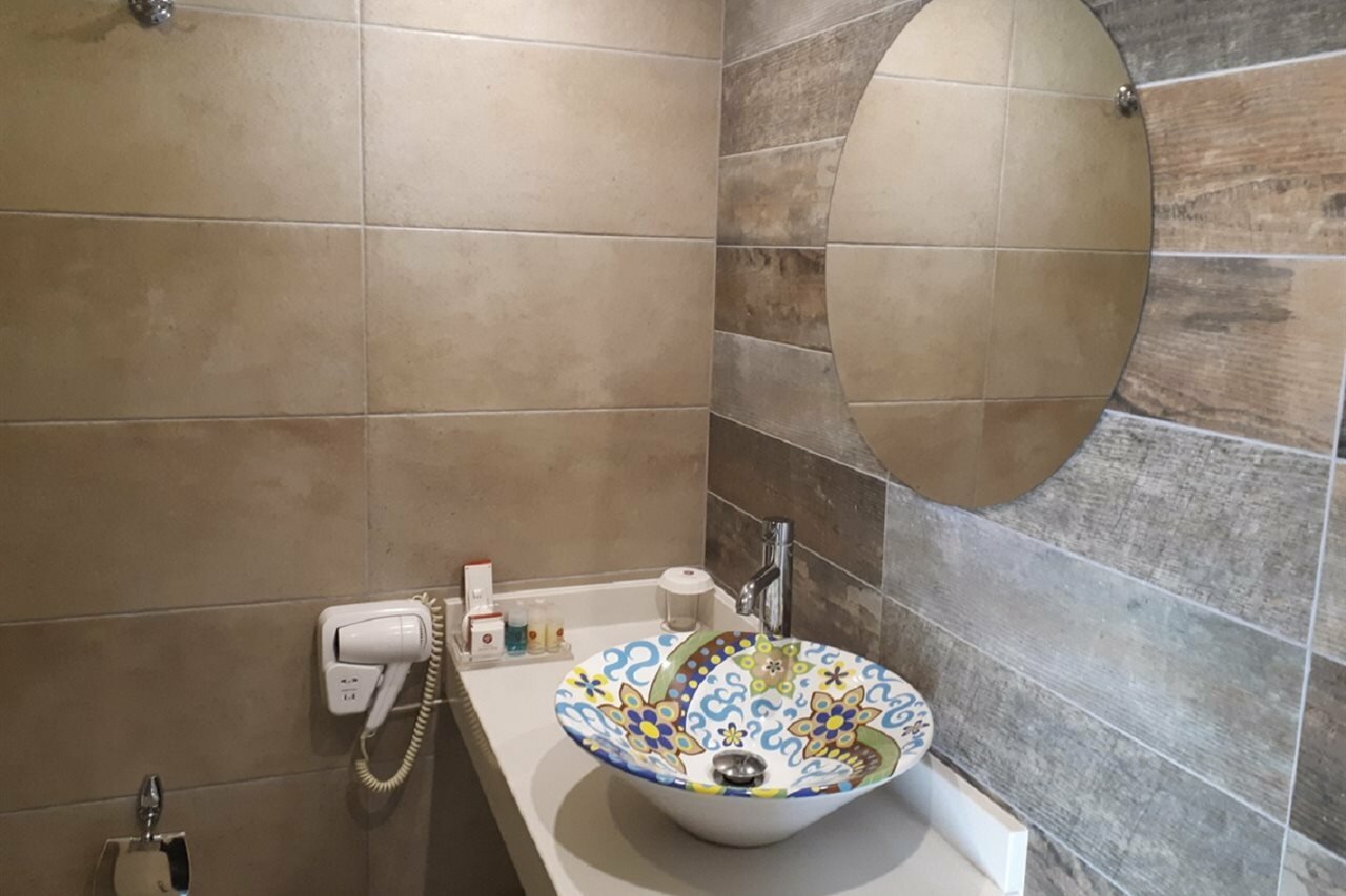 Фото Bellapais Monastery Village