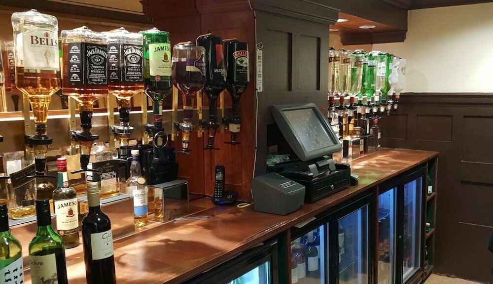 Фото Devonshire House Hotel