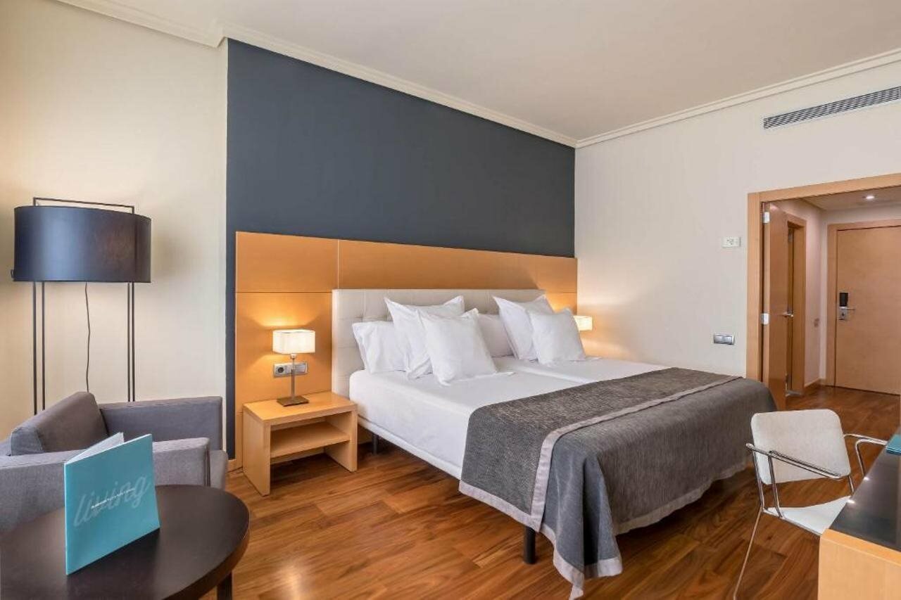 Фото Occidental Murcia Siete Coronas