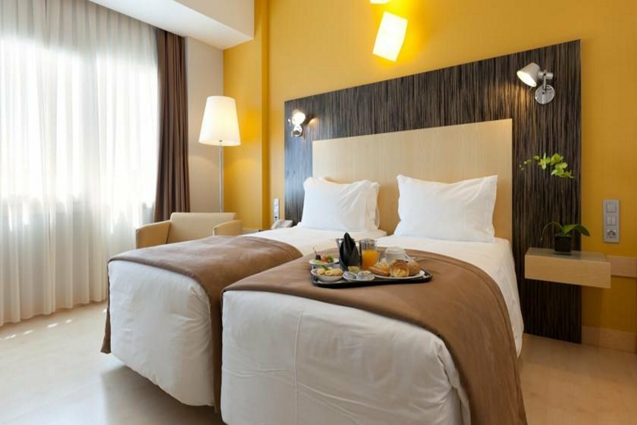 Фото Hotel Alif Avenidas