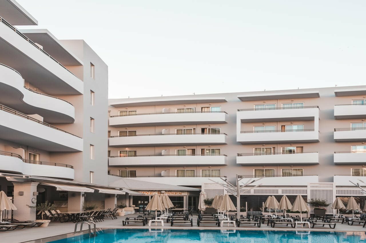 Фото Bio Suites Hotel