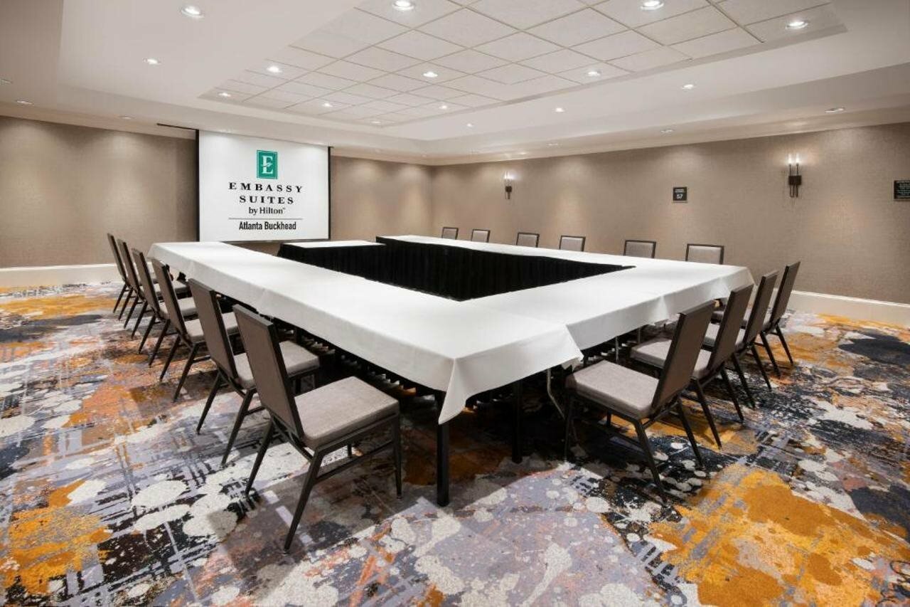 Фото Embassy Suites by Hilton Atlanta Buckhead