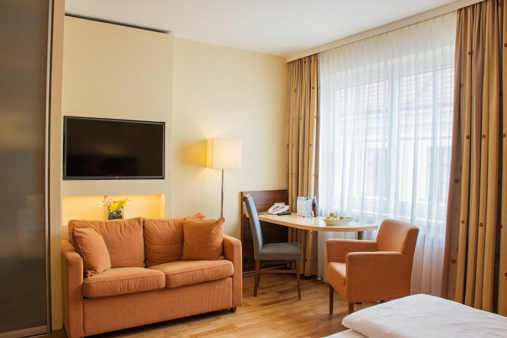 Фото Hotel Alpha Wien