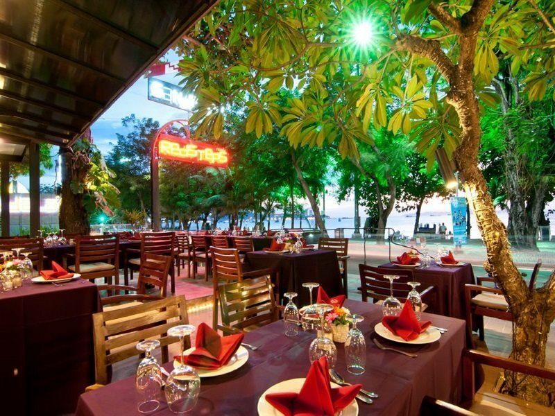 Фото Sandalay Resort Pattaya