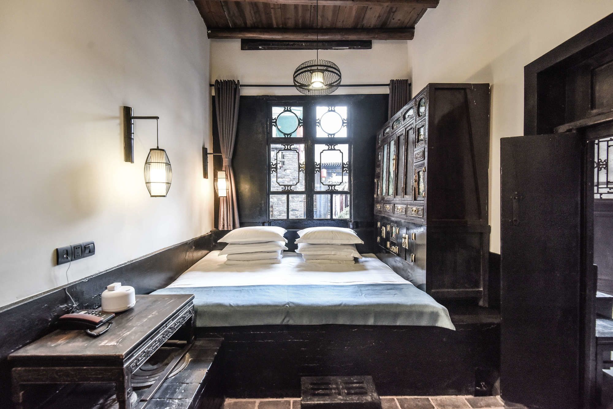 Фото ELseWhere-LeiFu Hotel