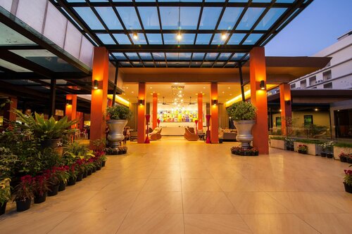 Гостиница Woraburi Pattaya Resort & SPA в Паттайе