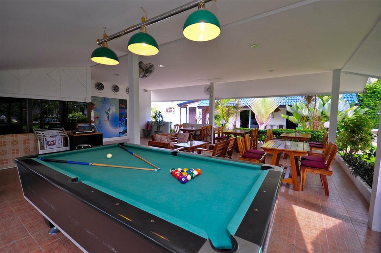 Фото Phuket Airport Hotel