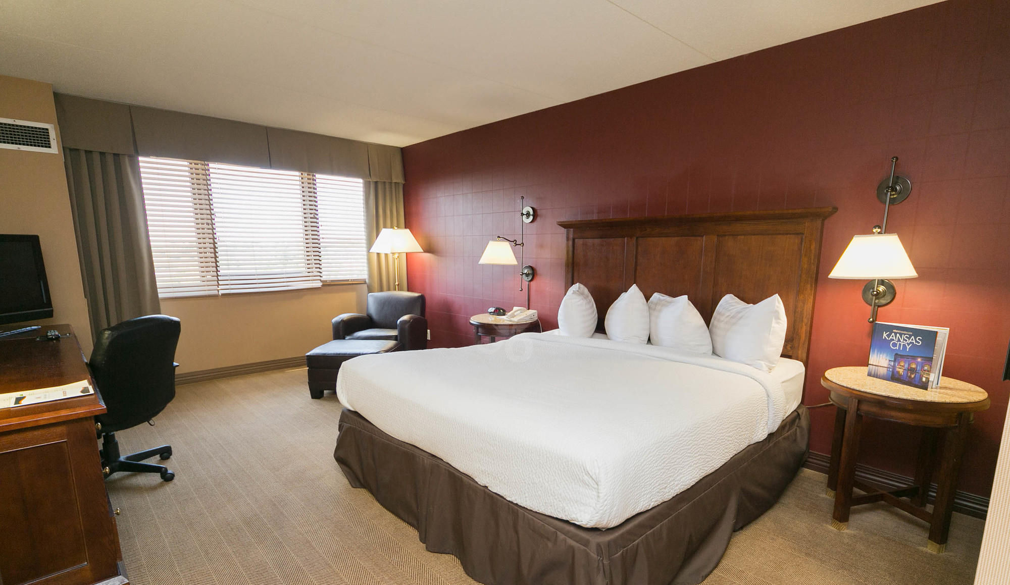 Фото Adam's Mark Hotel & Conference Center