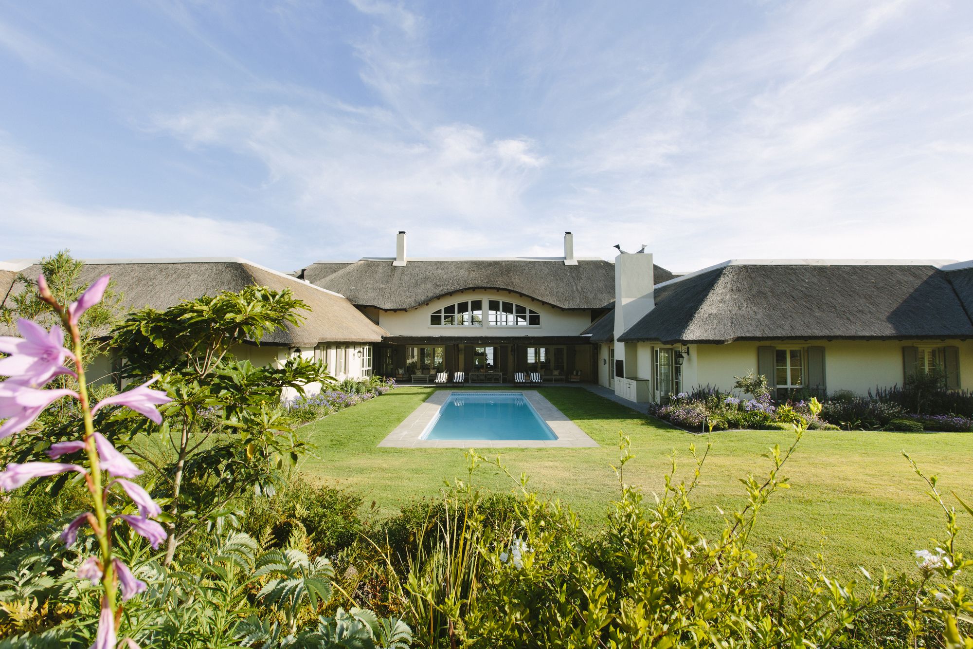 Фото The Thatch House Hermanus