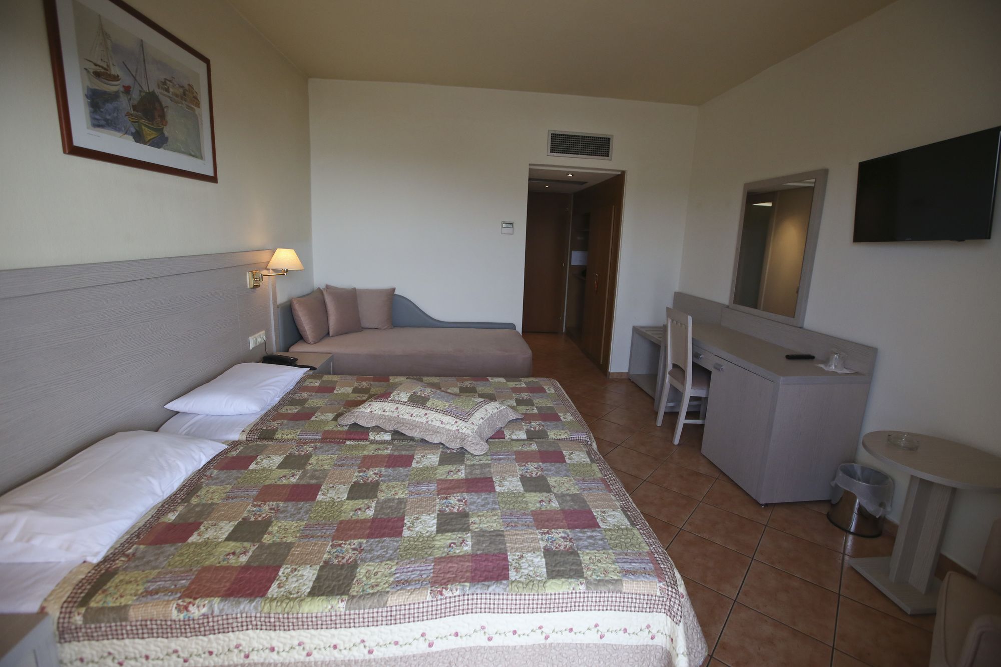 Фото Hotel Oceanis Kavala