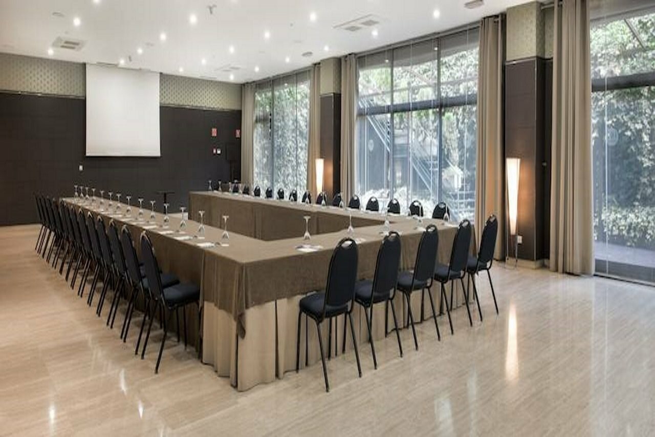 Фото Nh Ciudad de Valladolid