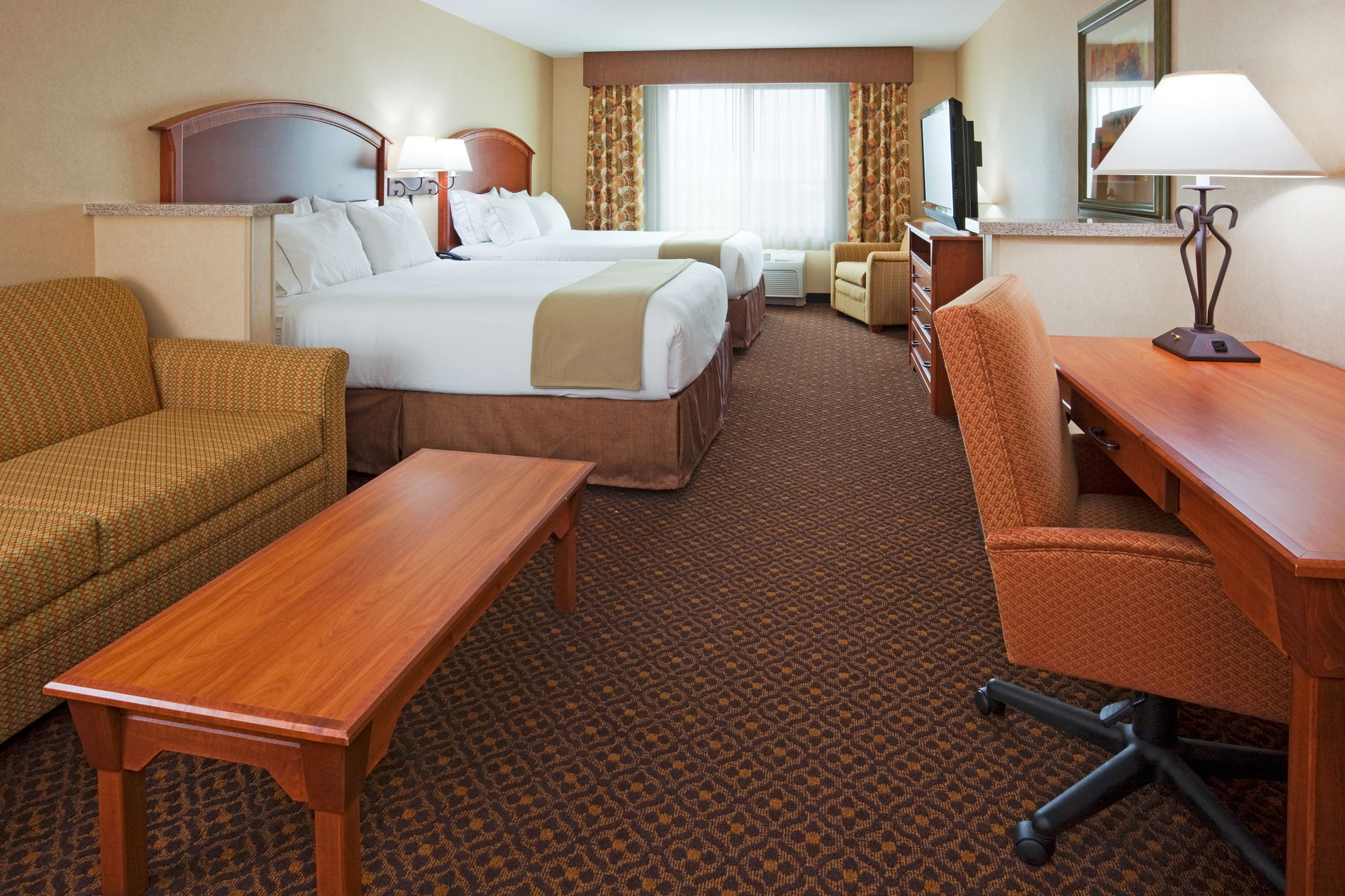 Фото Holiday Inn Express Mitchell, an Ihg Hotel