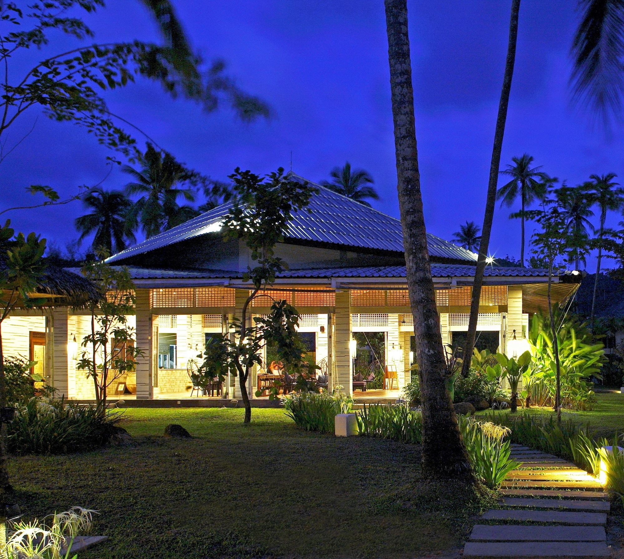 Фото Bangsak Village