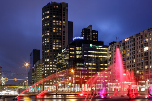 Внешний вид отеля Holiday Inn Express Rotterdam - Central Station в Роттердаме, фото 5