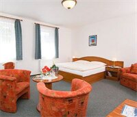 Фото Hotel Attic