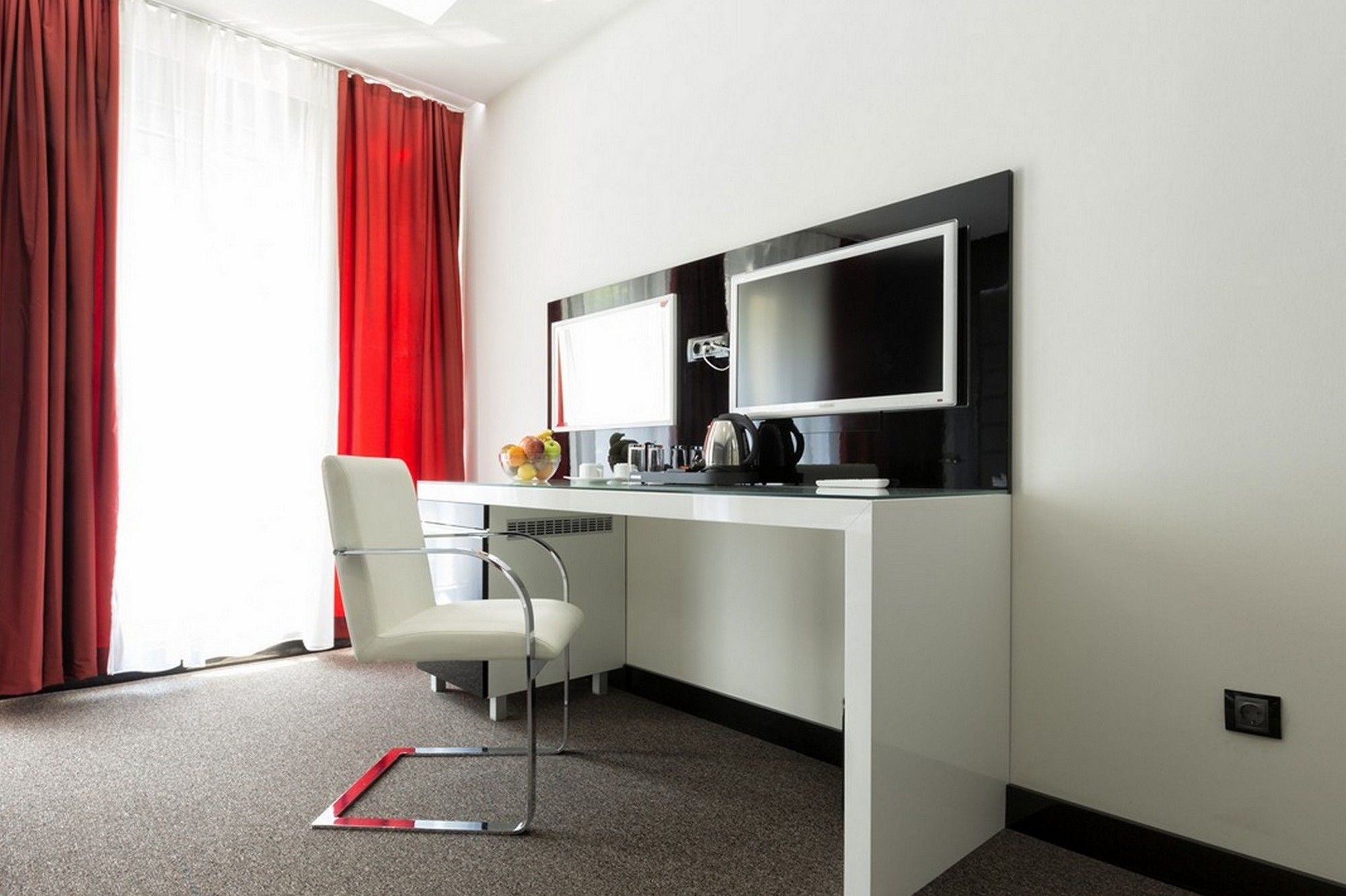 Фото Nova City Signature Collection Hotel