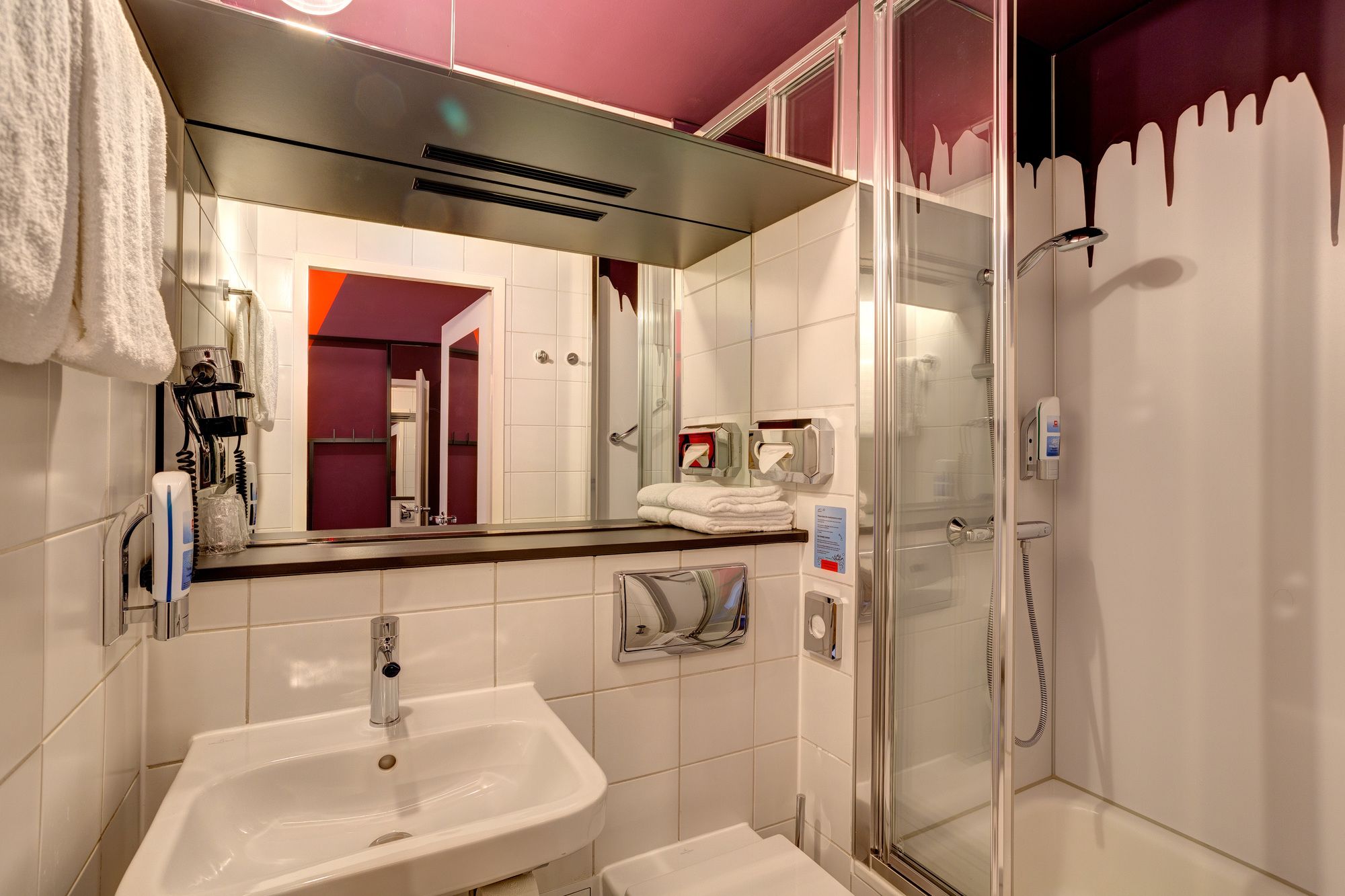 Фото Meininger Hotel Leipzig Hauptbahnhof