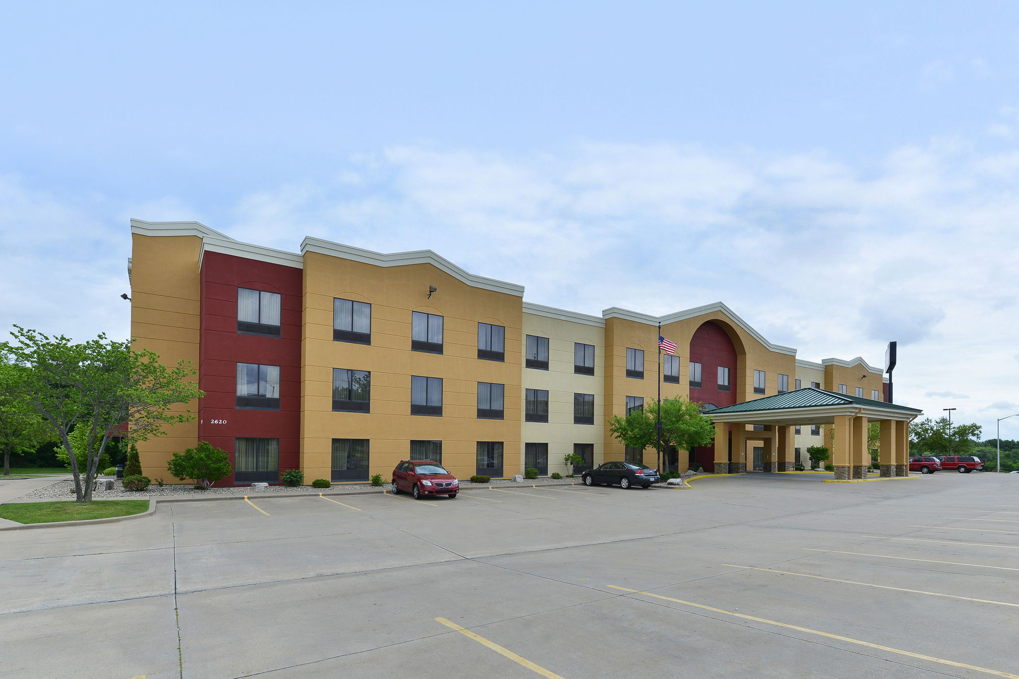 Фото Comfort Suites near Route 66