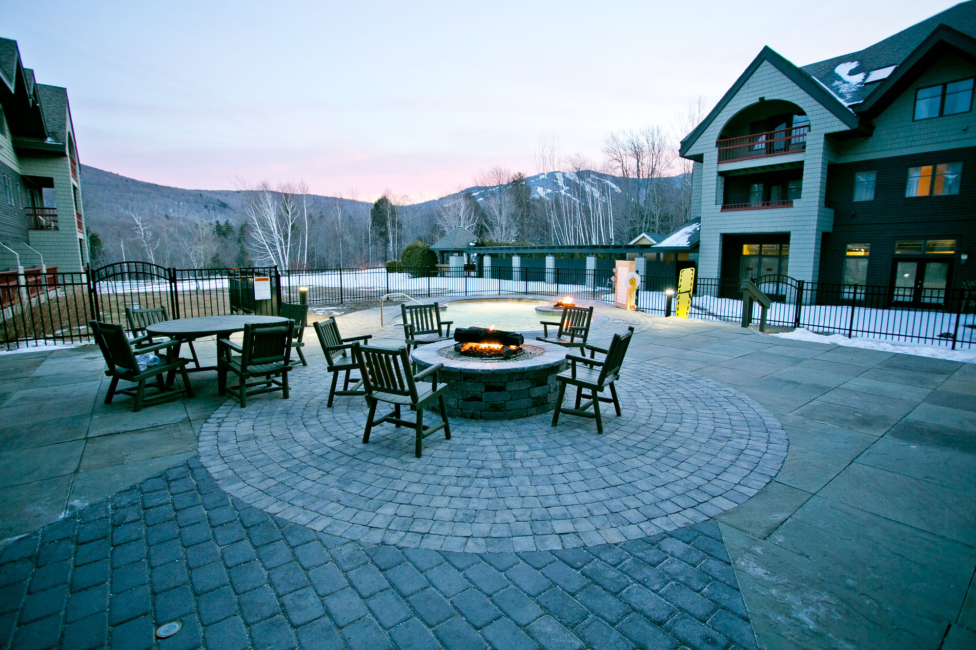 Фото Killington Mountain Lodge, Tapestry Collection by Hilton