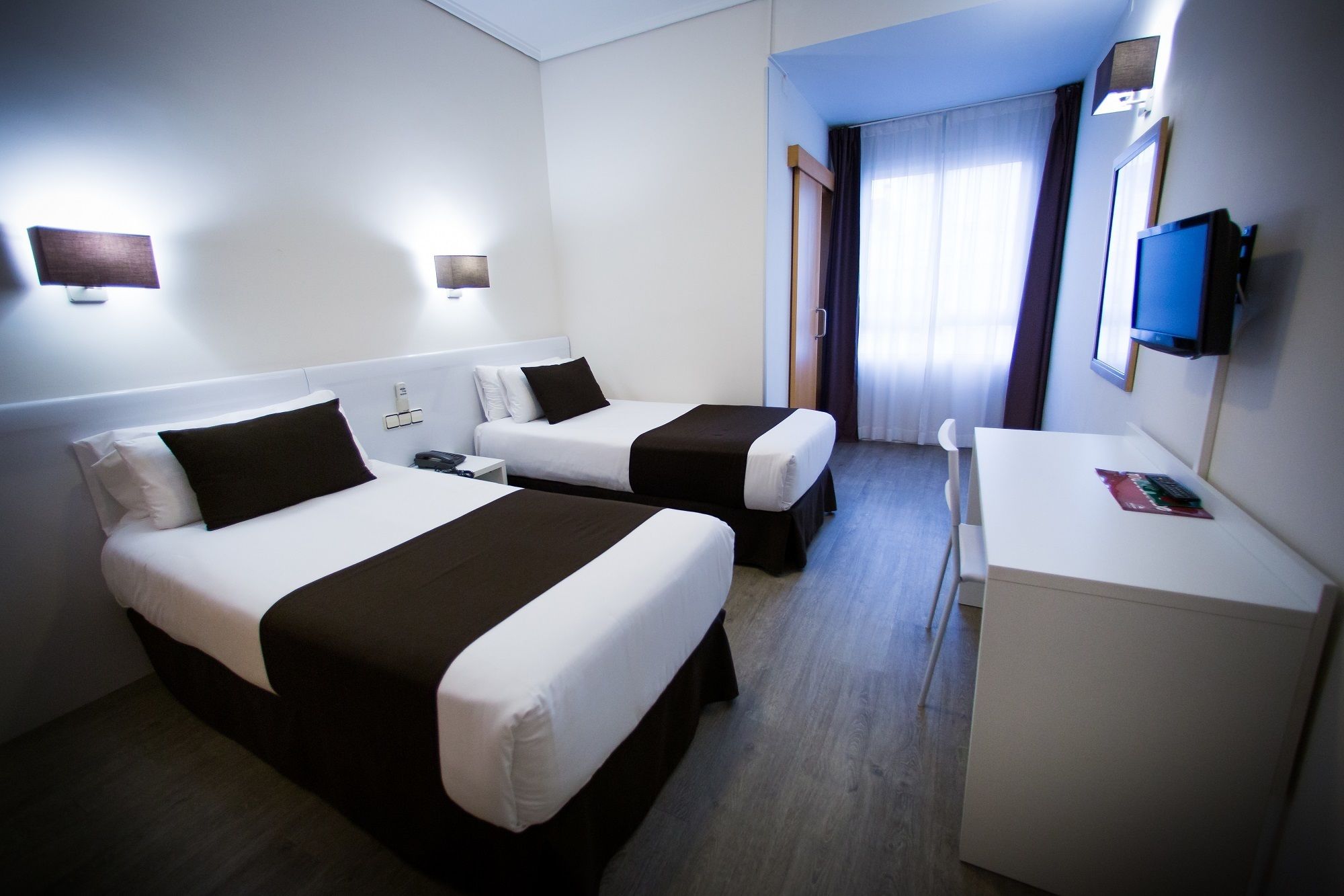 Фото Sweet Hotel Continental