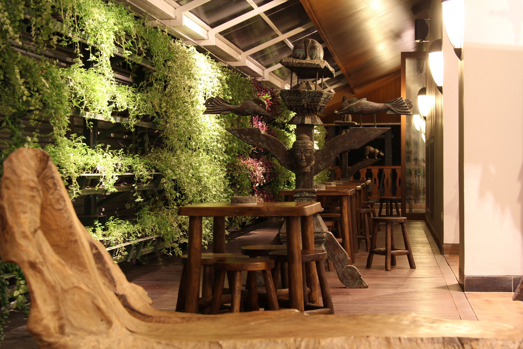 Фото Sukajadi Hotel and Gallery