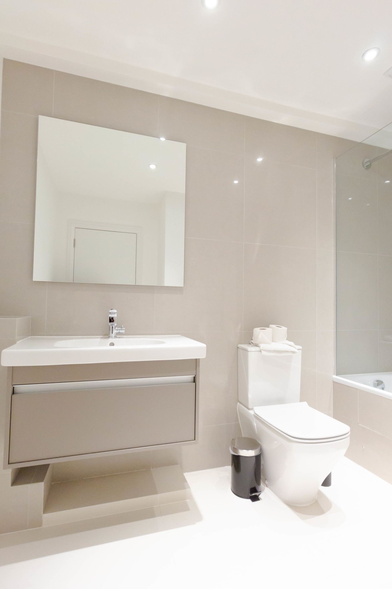 Фото Access Tower Hill