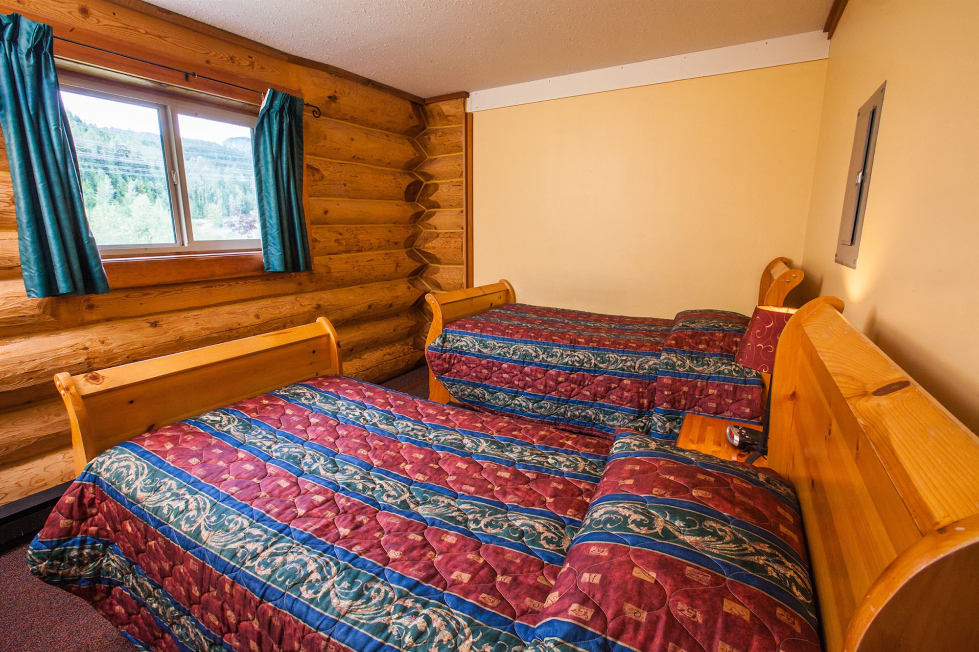 Фото Glacier House Resort