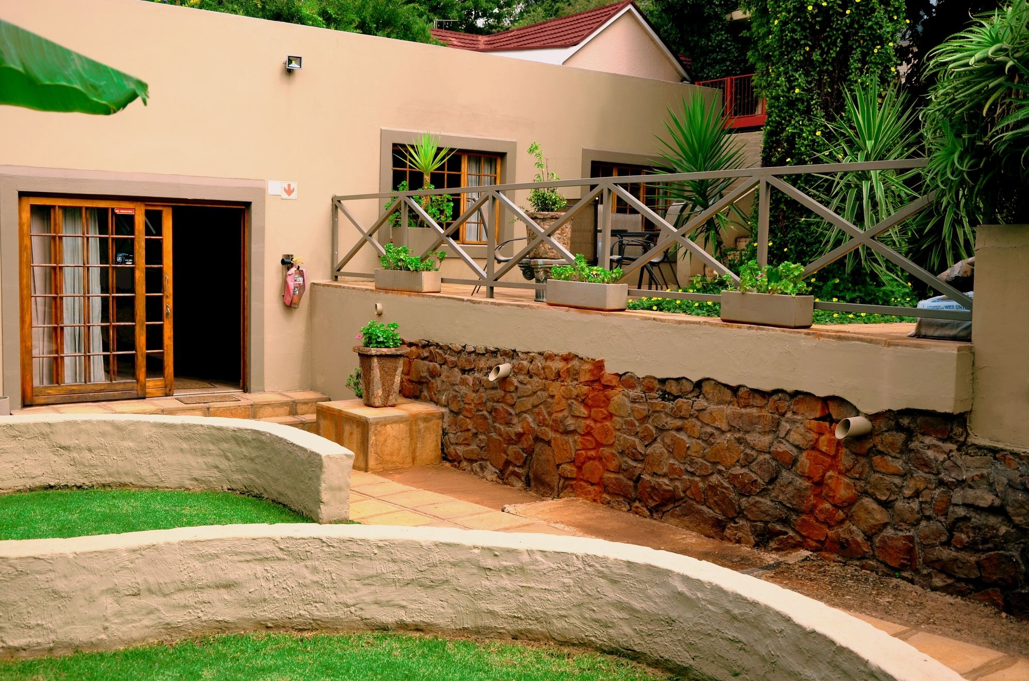 Фото 7th Street Guesthouse