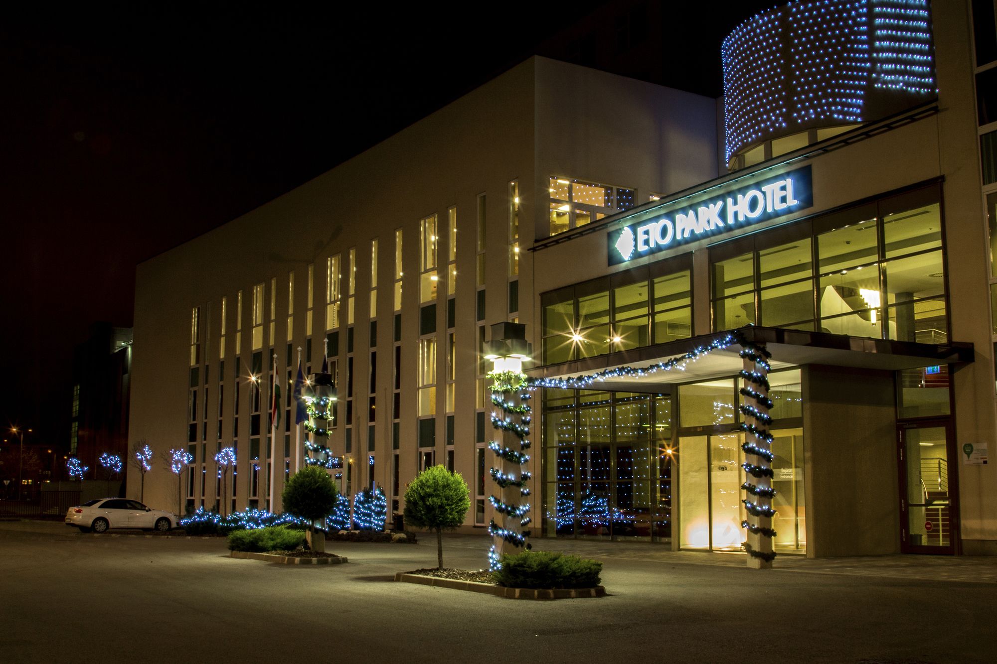 Фото отеля 1