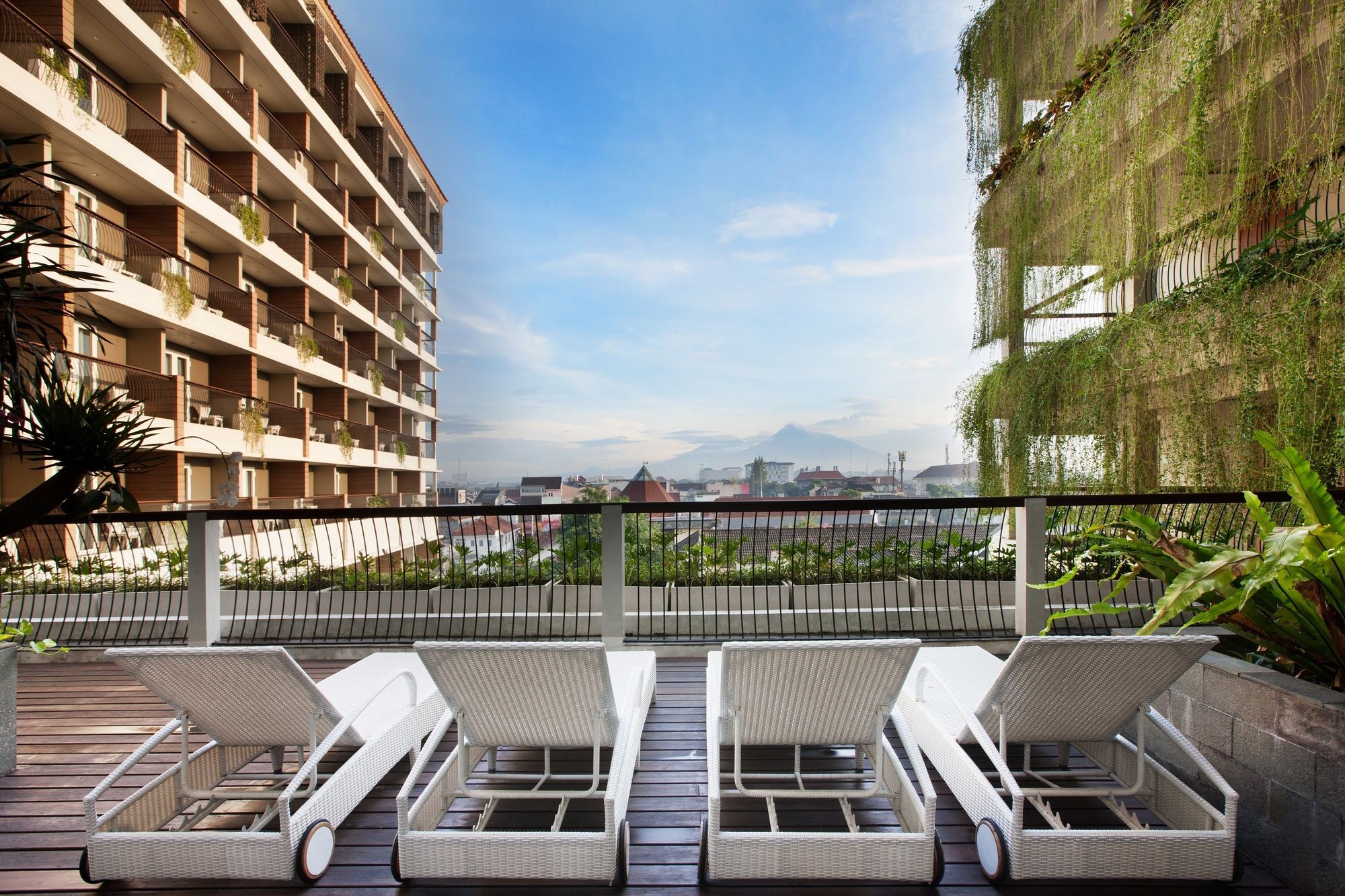 Фото The 1o1 Yogyakarta Tugu