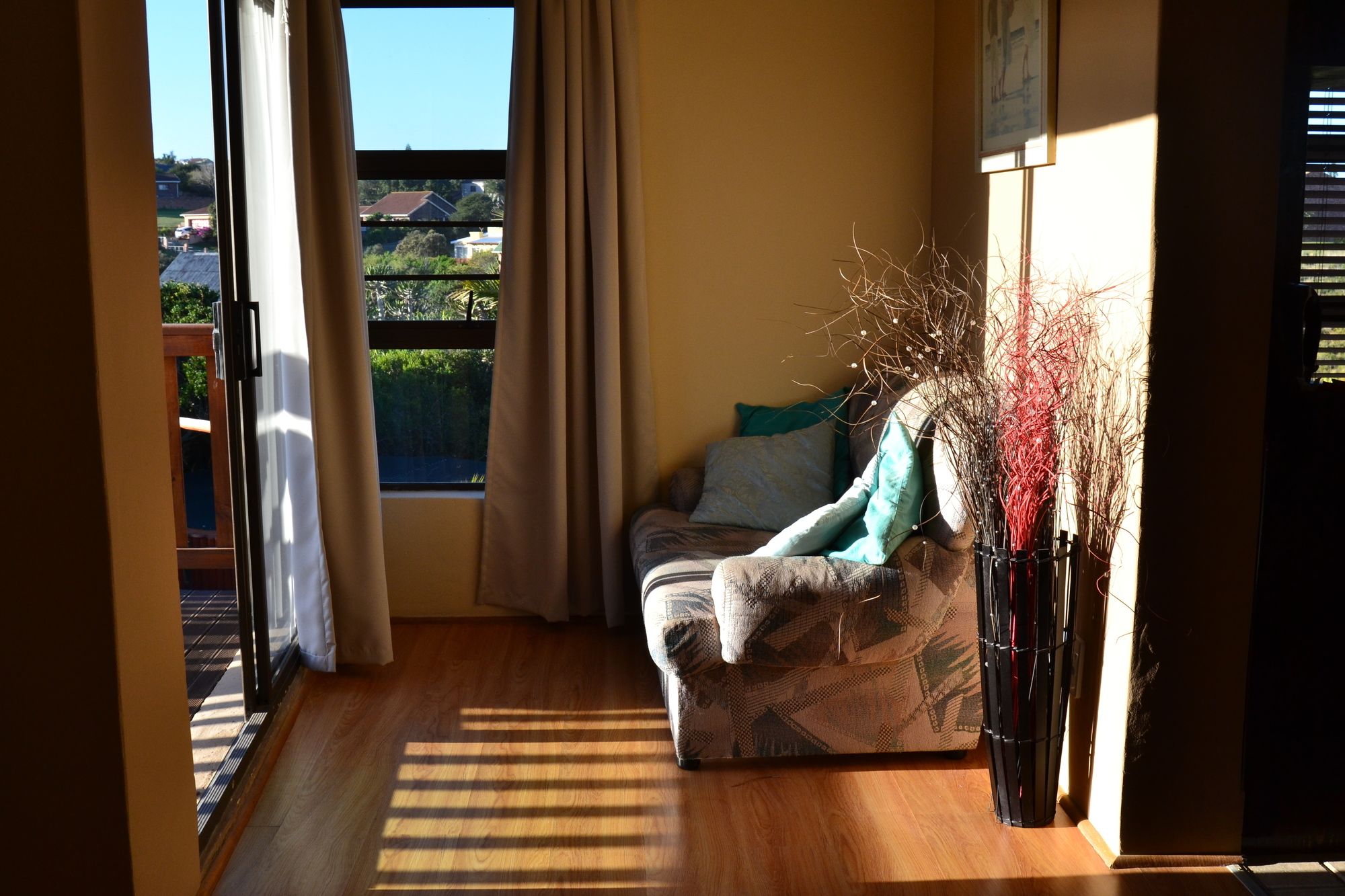 Фото Dolphin View Guesthouse