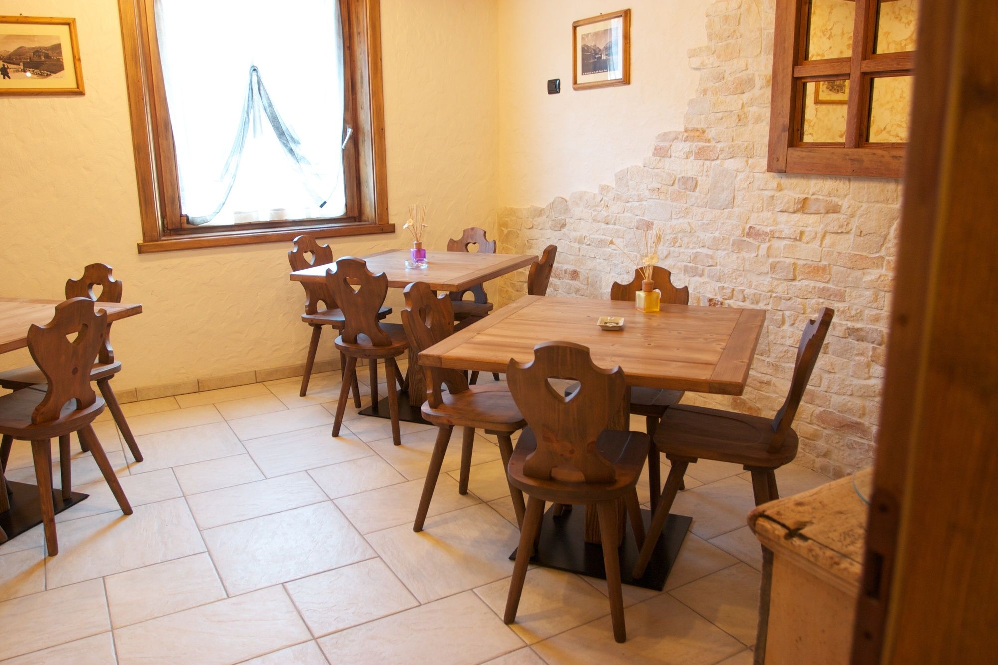 Фото Hotel Crosal