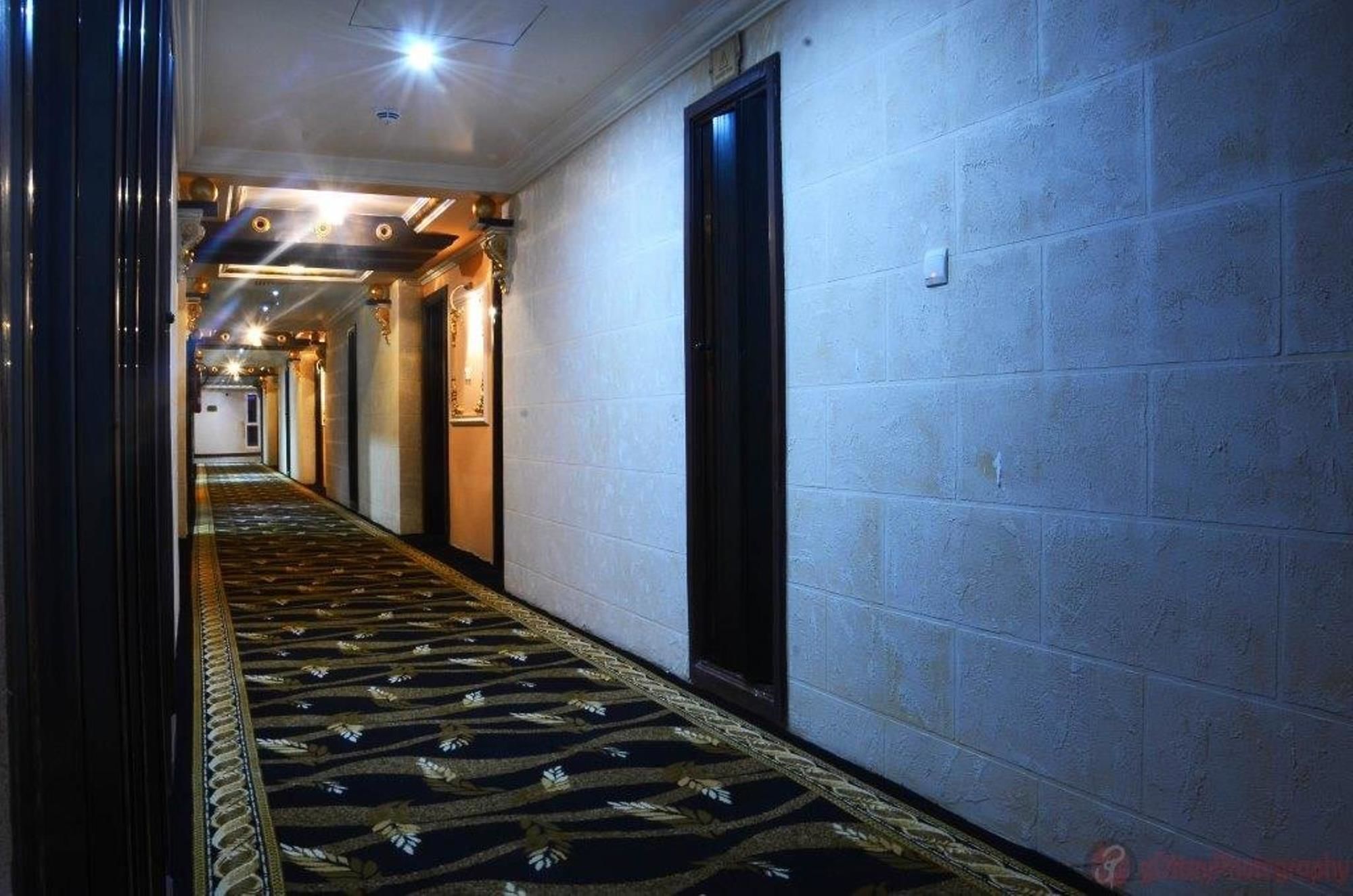 Фото Sandralia Hotel