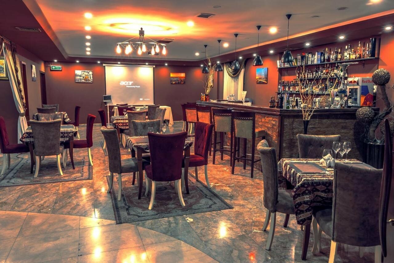 Фото Atropat Hotel