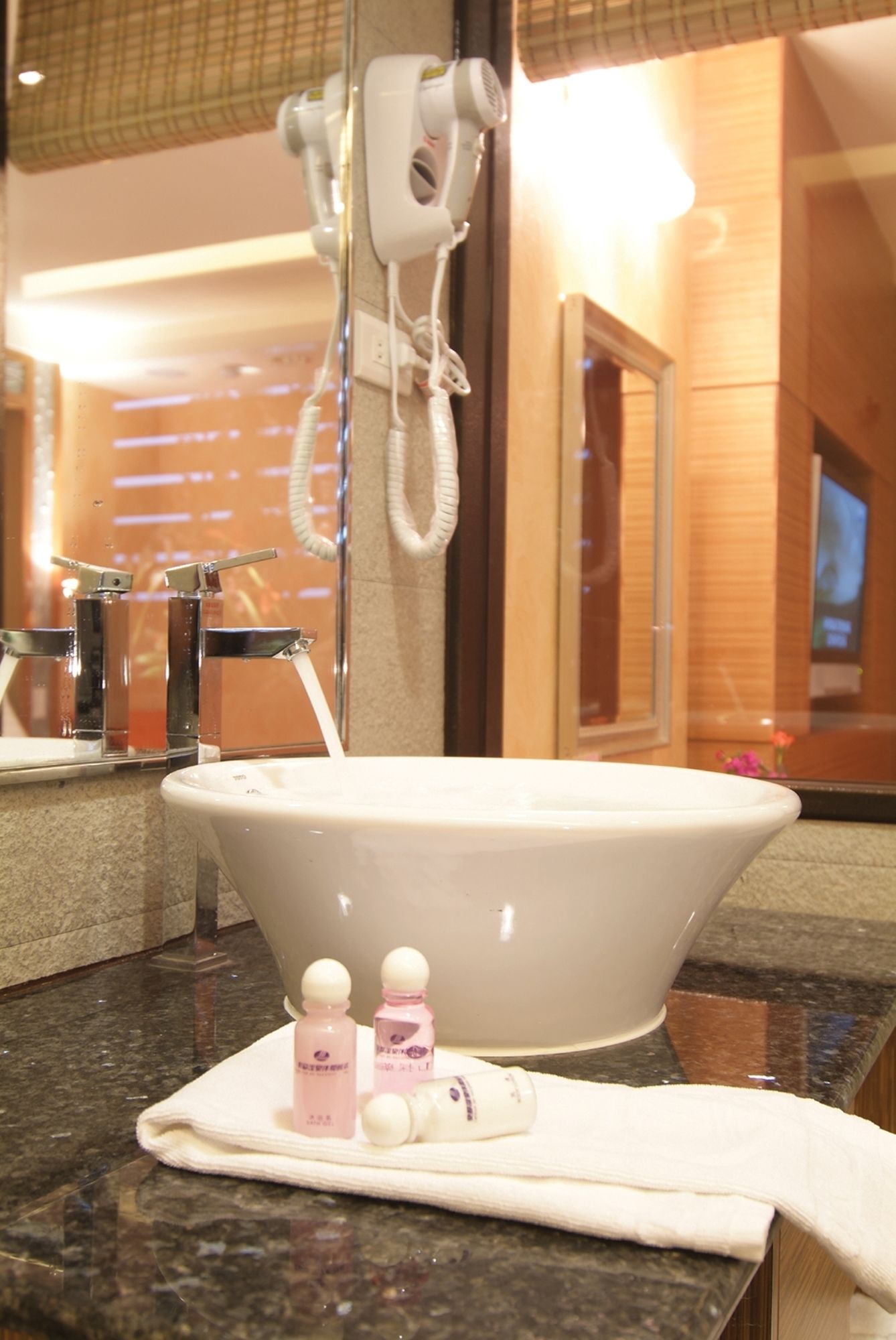 Фото Chyuan Du Spring Resort