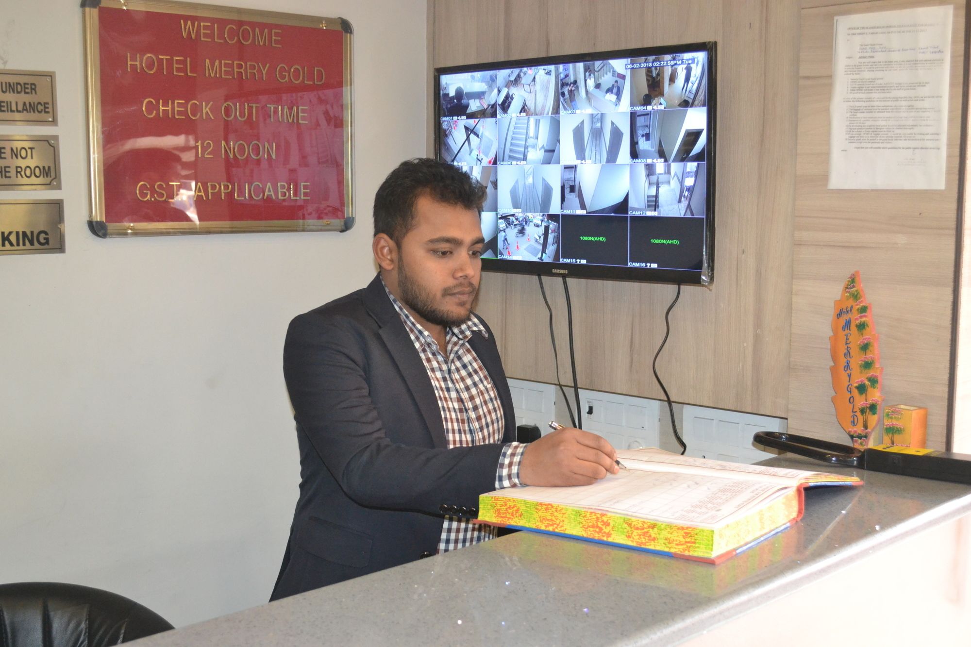 Фото Hotel Merry Gold