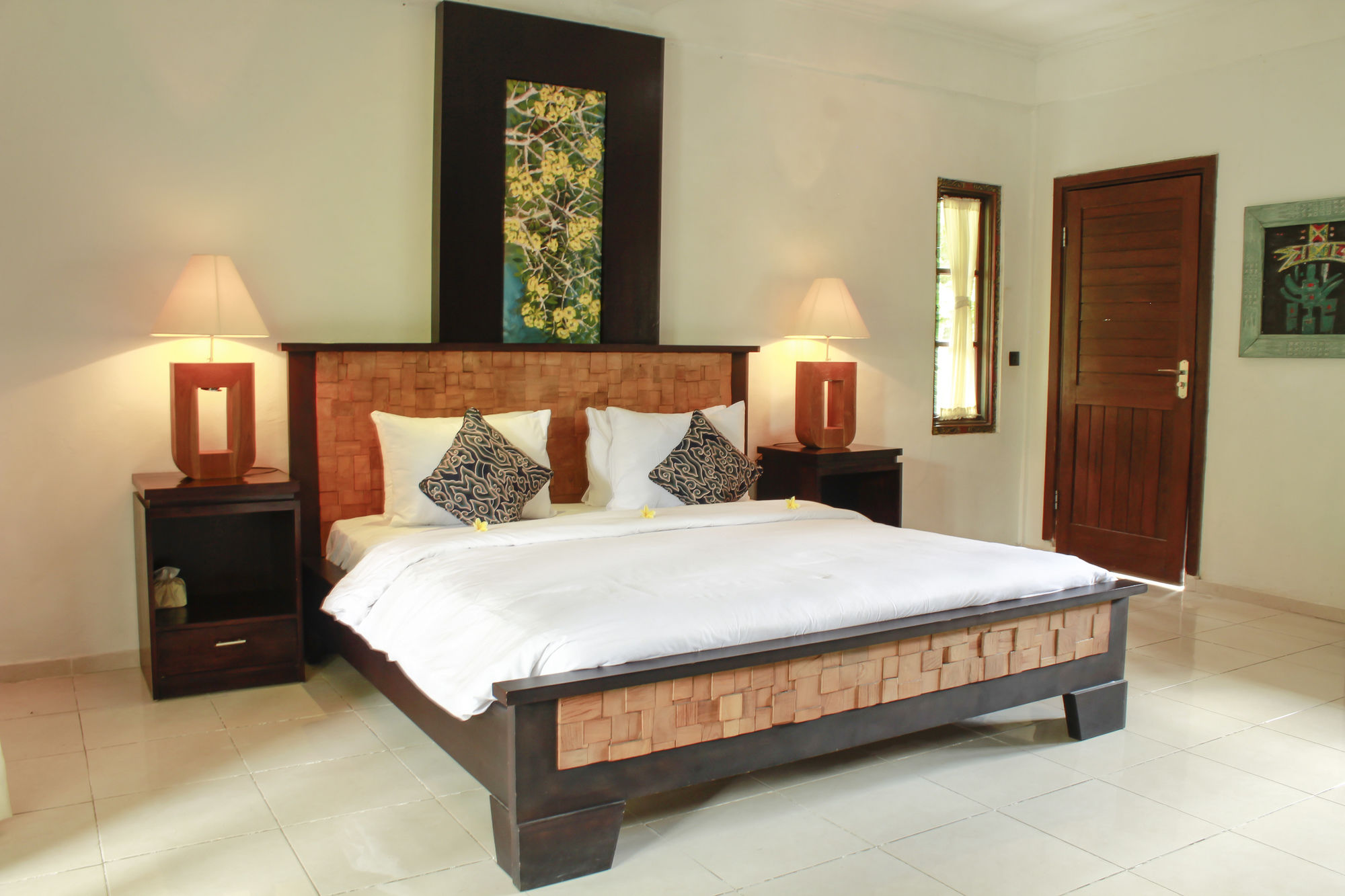 Фото Dewangga Bungalow