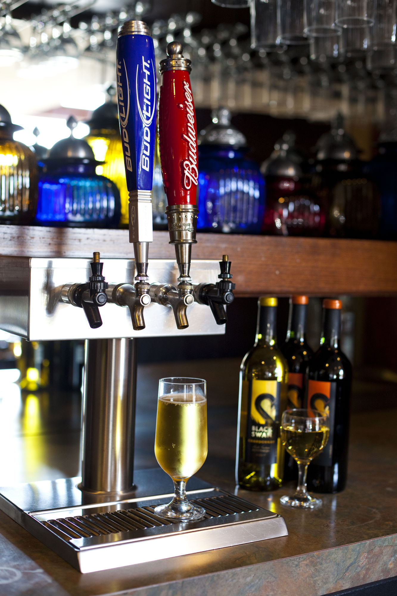 Фото Cloverleaf Suites Kansas City - Overland Park