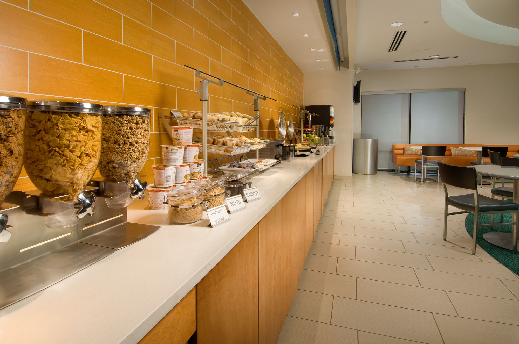 Фото SpringHill Suites Alexandria