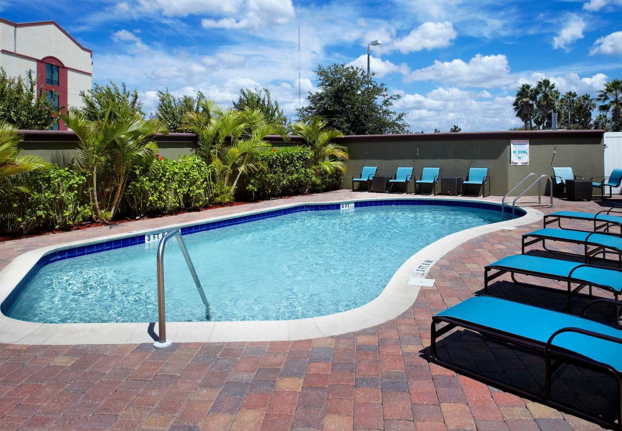 Фото Residence Inn by Marriott Tampa Oldsmar